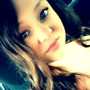 Meet your Posher, Corie